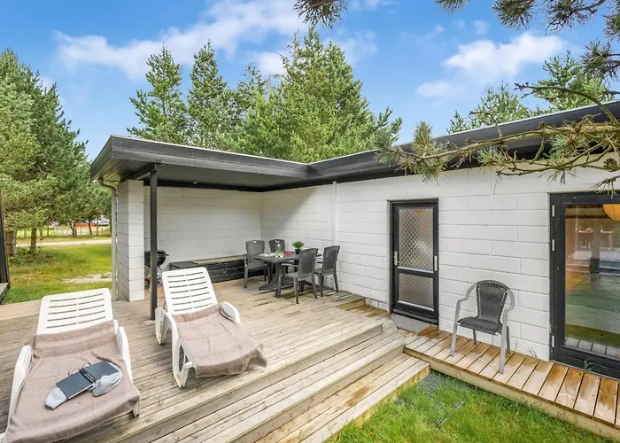 Peta - 1-6km From The Sea By Interhome